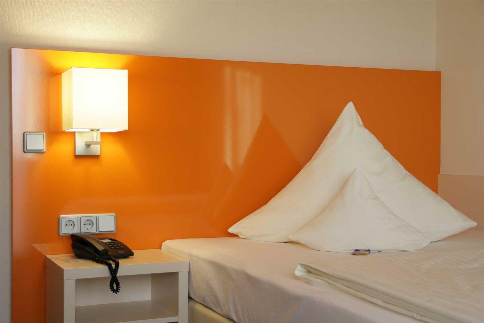 Stadt-Gut-Hotel Filderhotel Ostfildern Ngoại thất bức ảnh
