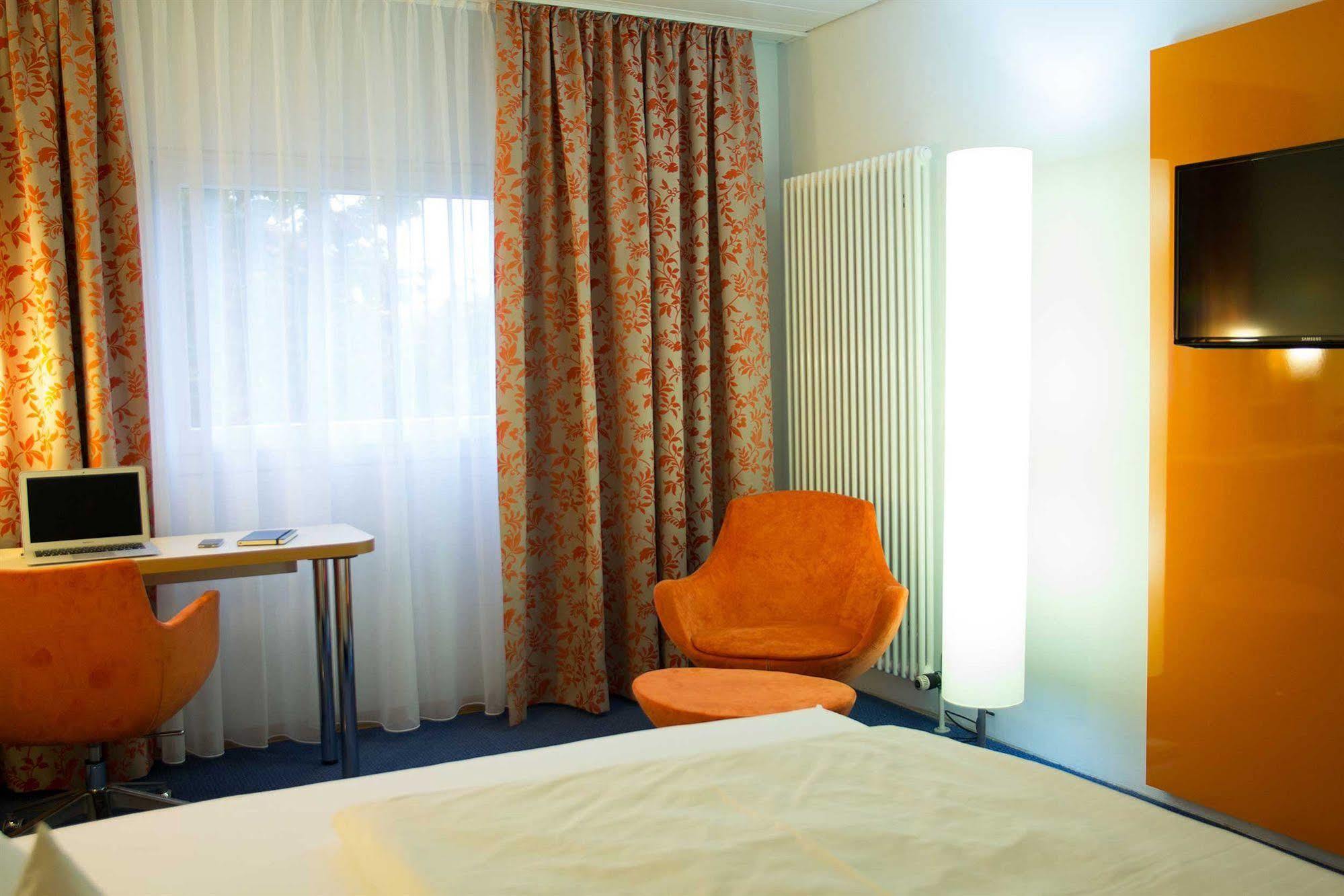 Stadt-Gut-Hotel Filderhotel Ostfildern Ngoại thất bức ảnh