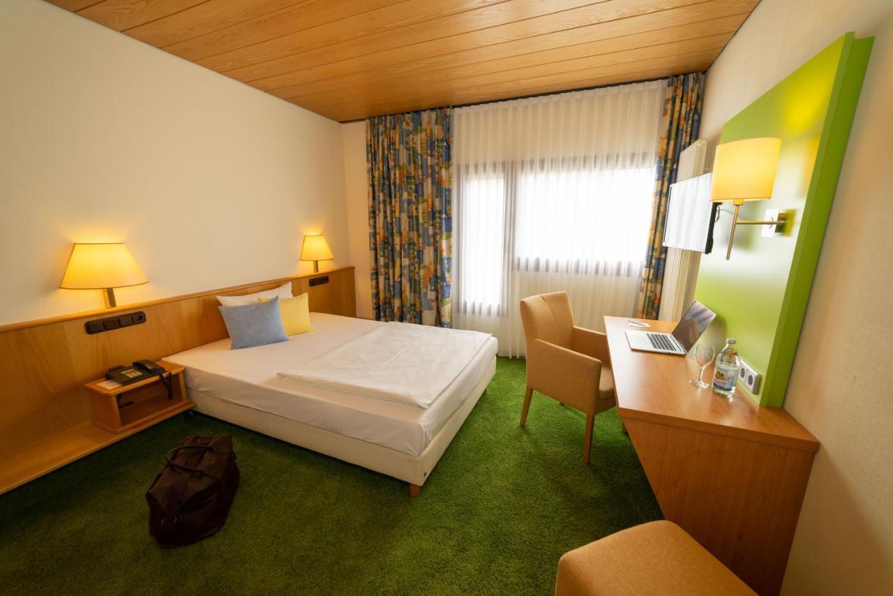 Stadt-Gut-Hotel Filderhotel Ostfildern Ngoại thất bức ảnh