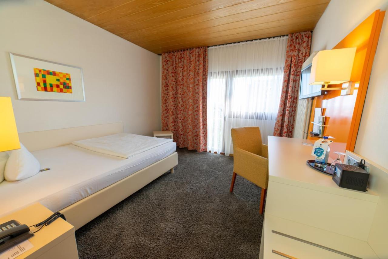 Stadt-Gut-Hotel Filderhotel Ostfildern Ngoại thất bức ảnh